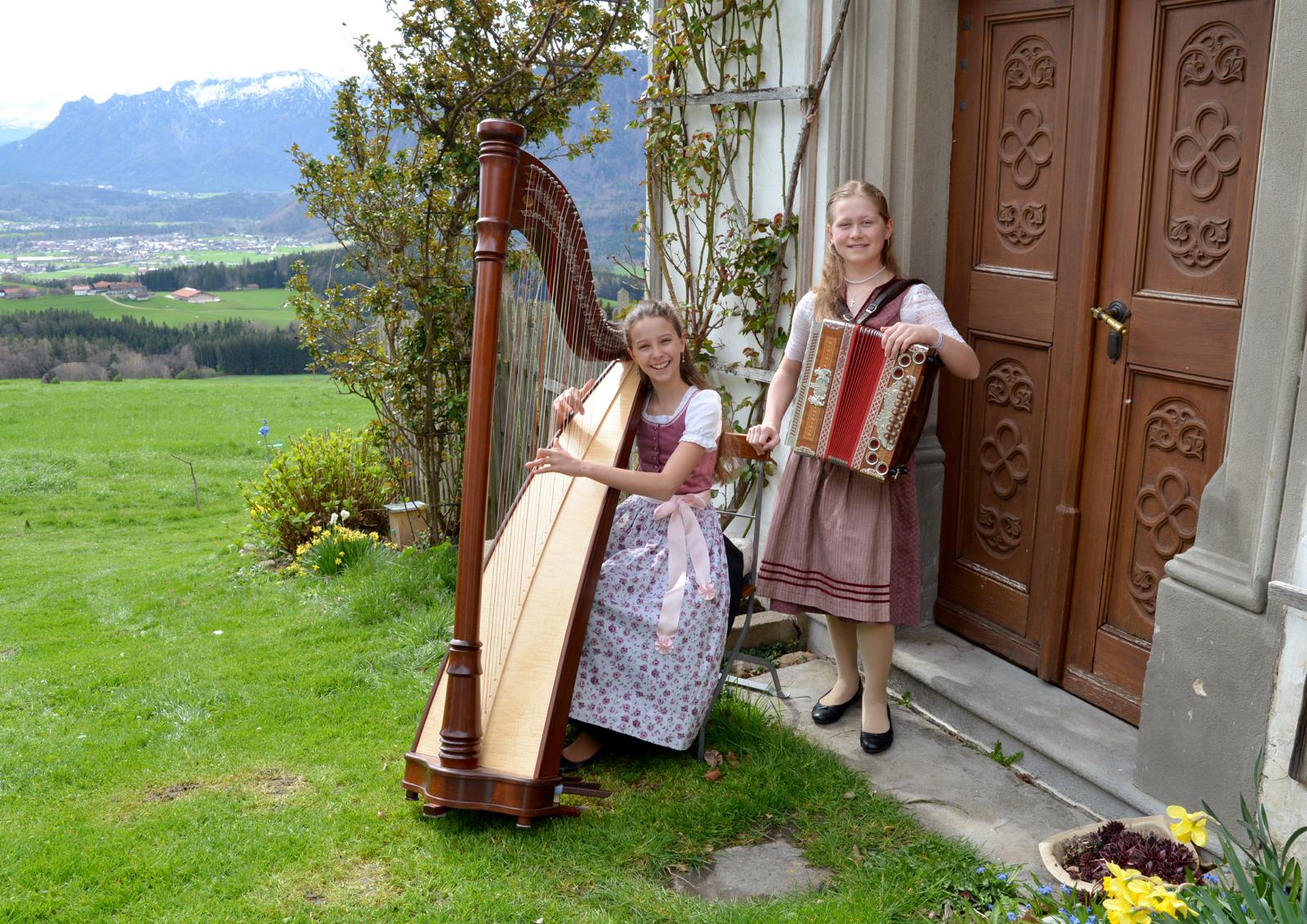 Anna und Magdalena beim musikalischen Dämmerschoppen im Altwirt Piding