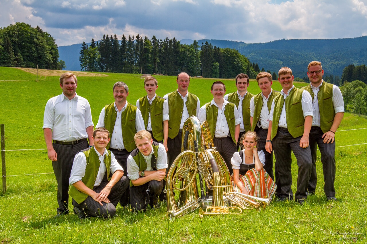 Die Chiemgau Böhmischen spielen beim musikalischen Dämmerschoppen im Altwirt Piding